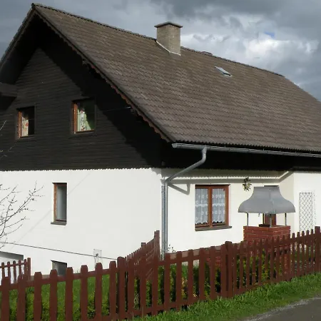 Urlaub Im Zirbenland بيت للعطل Obdach